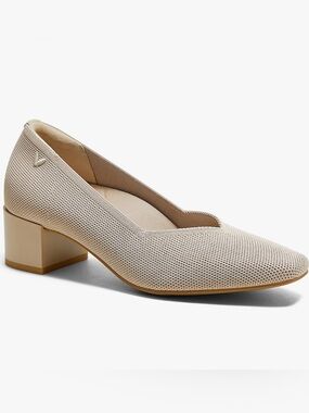 New Vivaia Megan Square-Toe Stress Free Chunky
Heels Almond 37.5